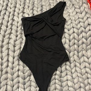 black cutout one shoulder bodysuit
